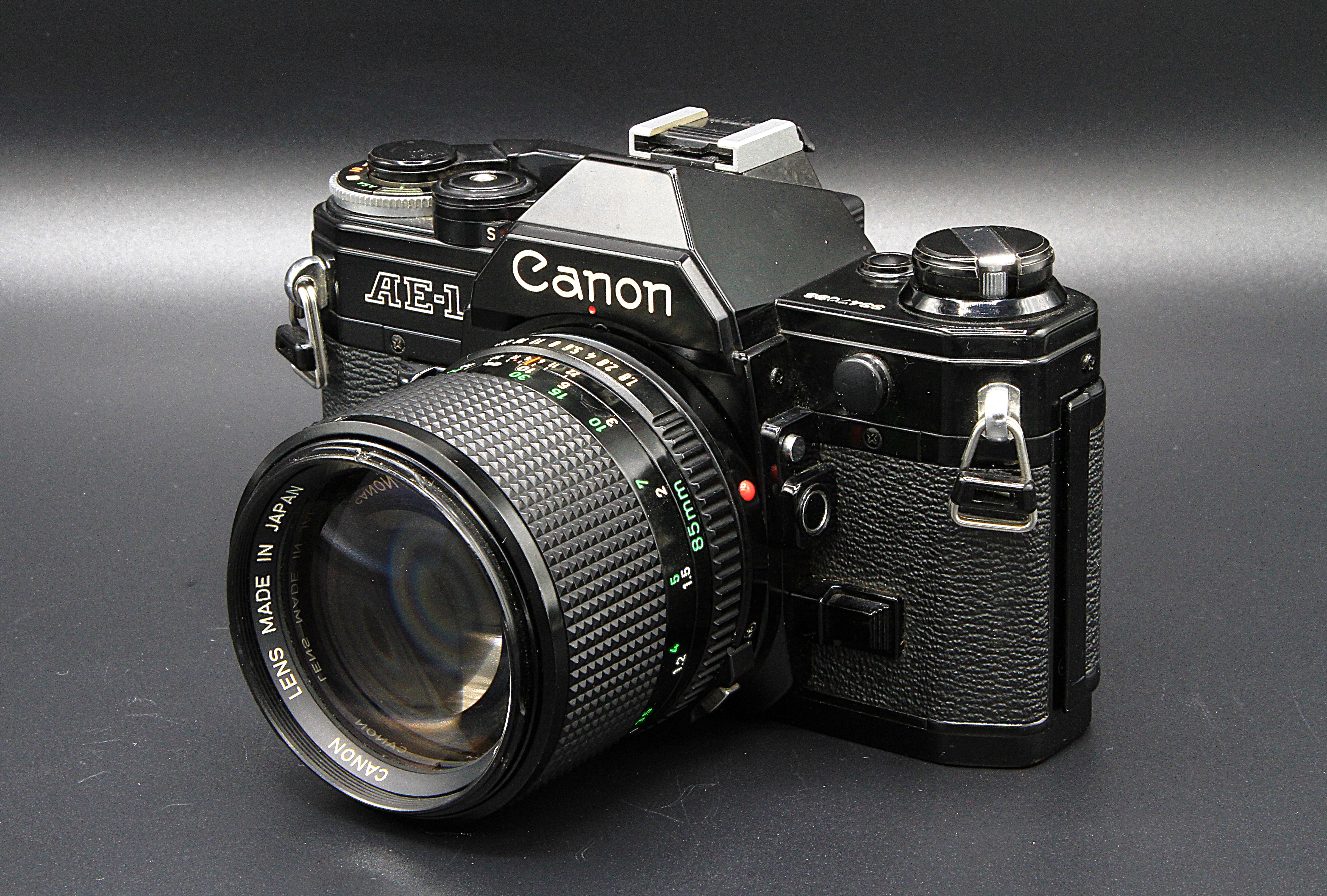 AE-1-Bk_03_rid