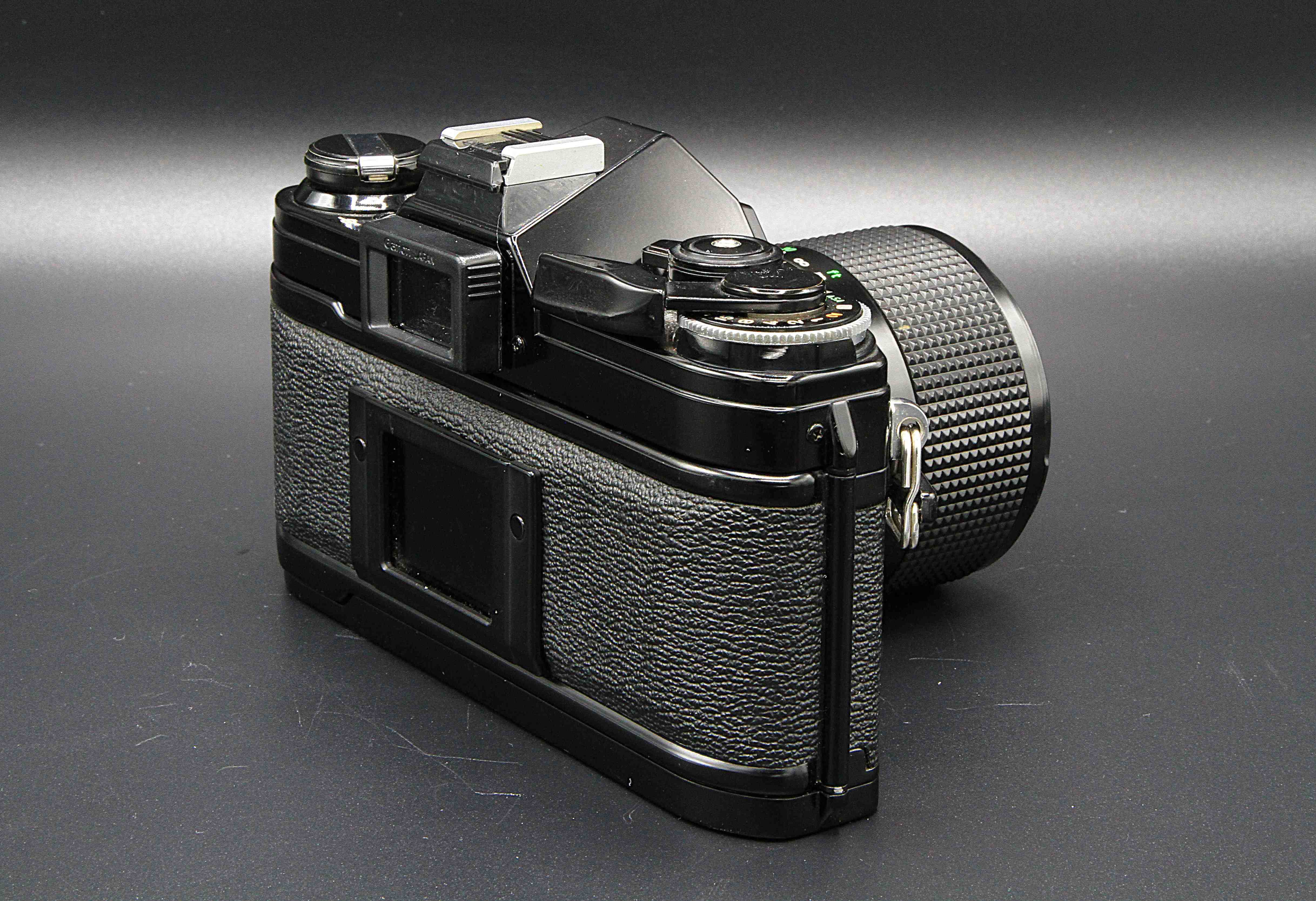 AE-1-Bk_06_rid
