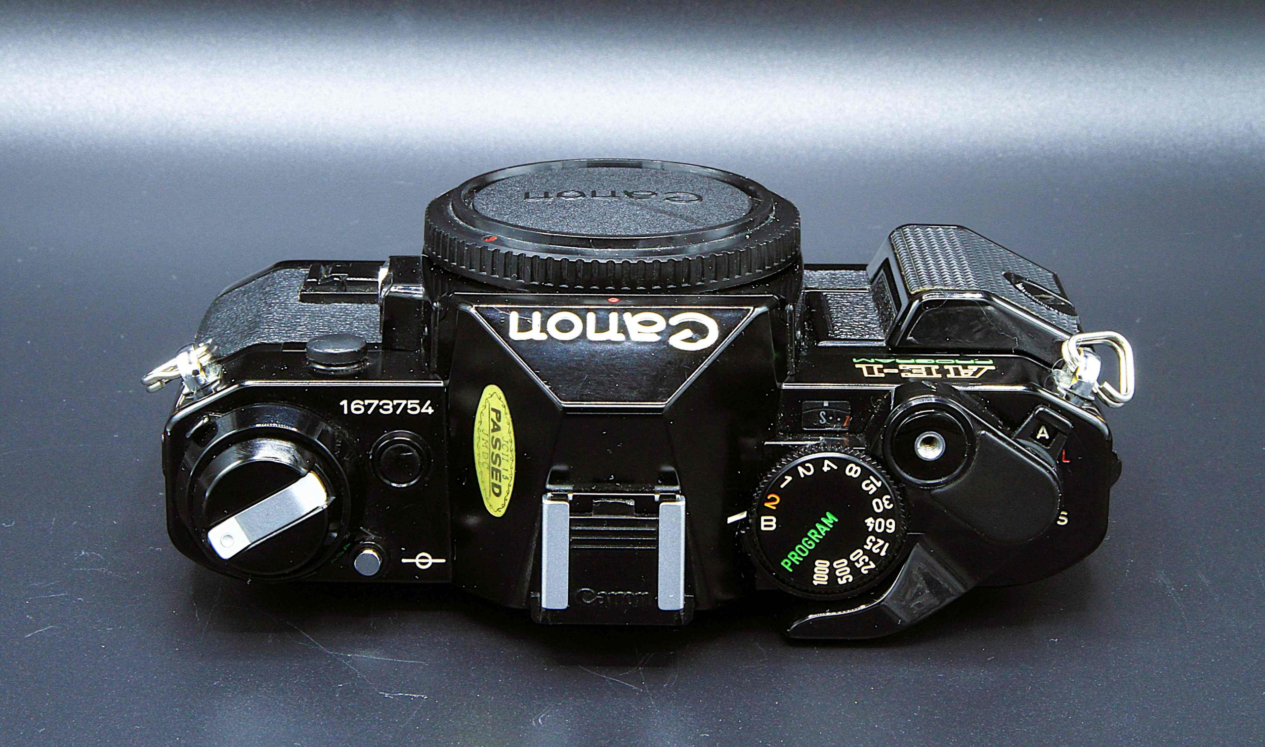 AE-1_Prog_Black_05_rid